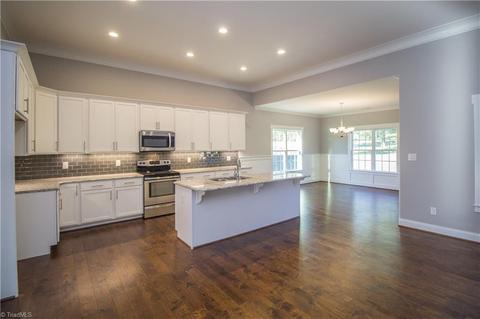 103 Solitaire Dr, Trinity, NC 27370 photo 3