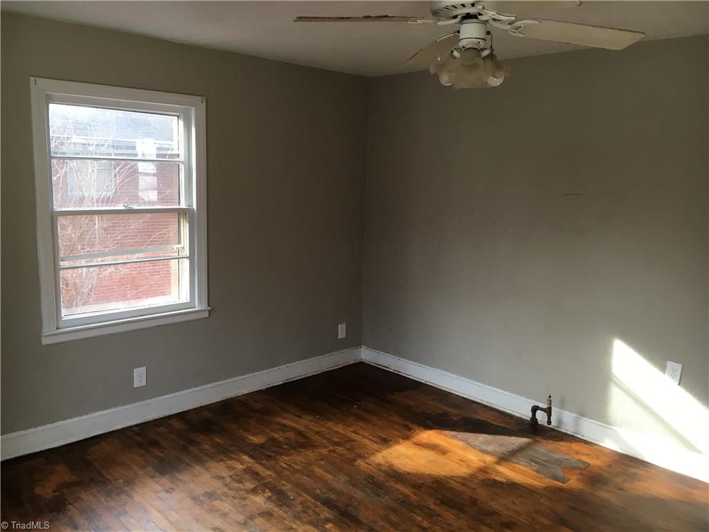 811 Mint Ave, High Point, NC 27260 photo 4