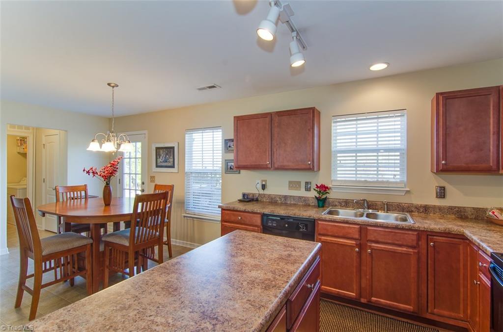 5228 Switchback Dr, High Point, NC 27265 photo 6