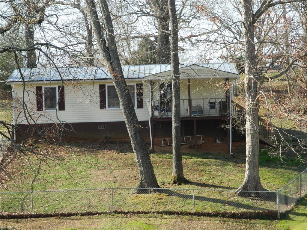4665 Peaceful Ln, Trinity, NC 27370 photo 2