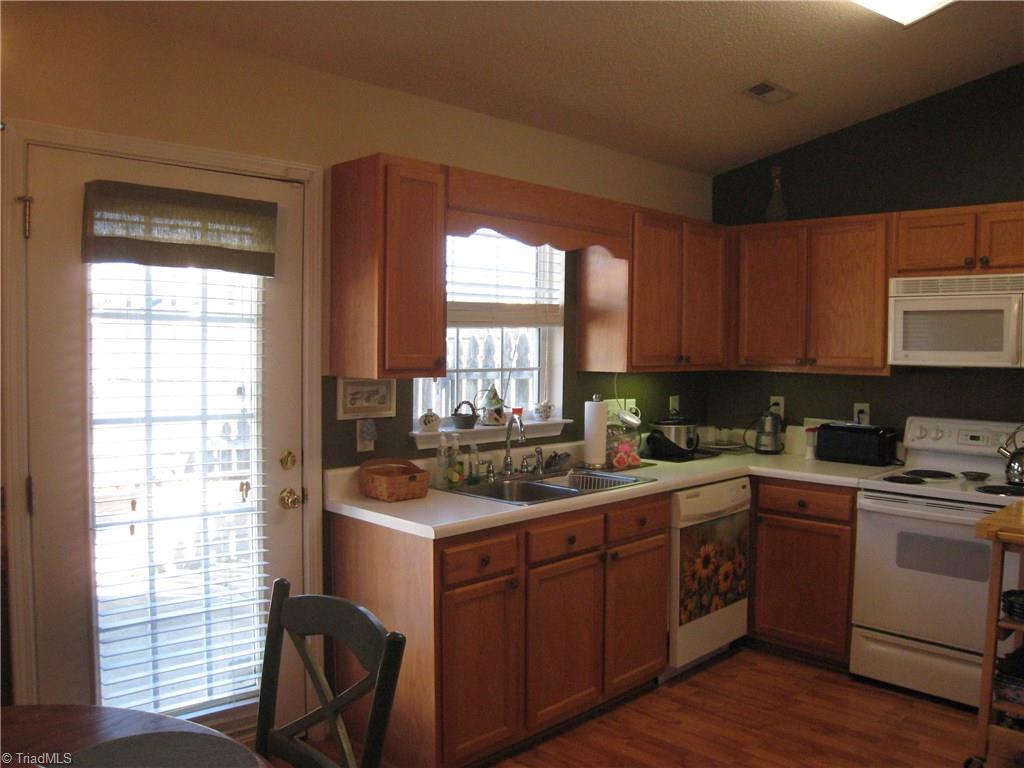 2800 Waterstone Loop, High Point, NC 27265 photo 8