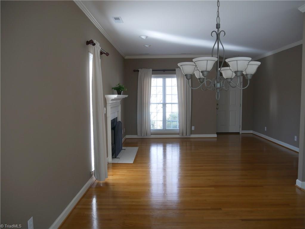 205 Cotswold Ln, King, NC 27021 photo 4