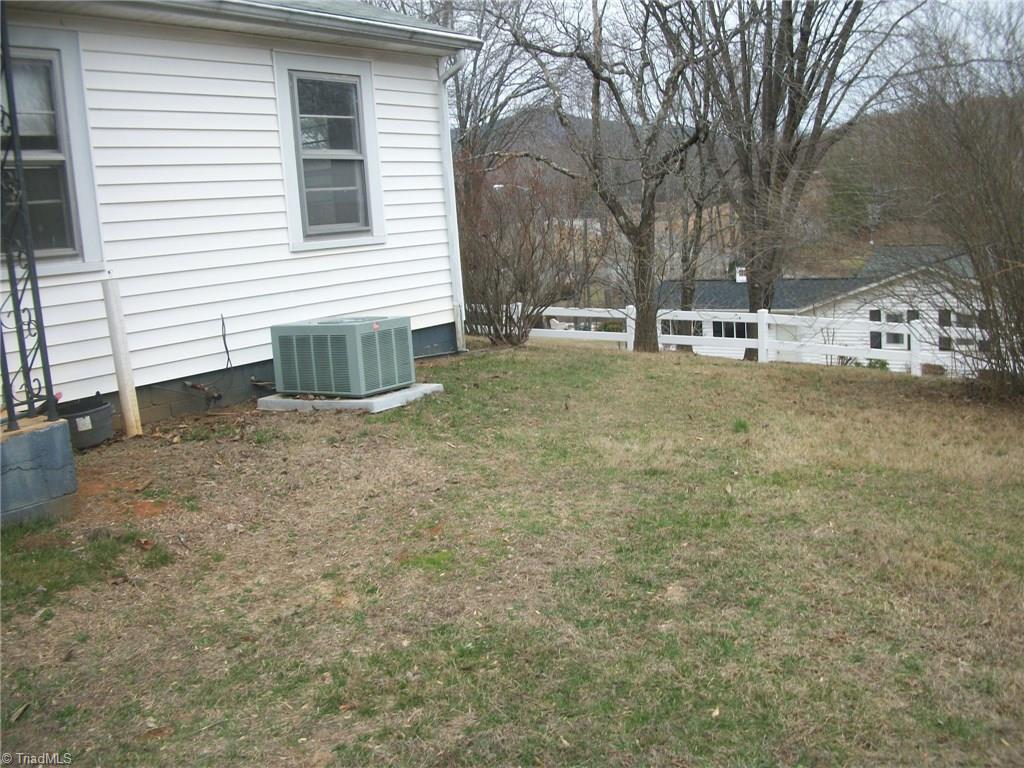 110 Via Ave, Stuart, VA 24171 photo 7