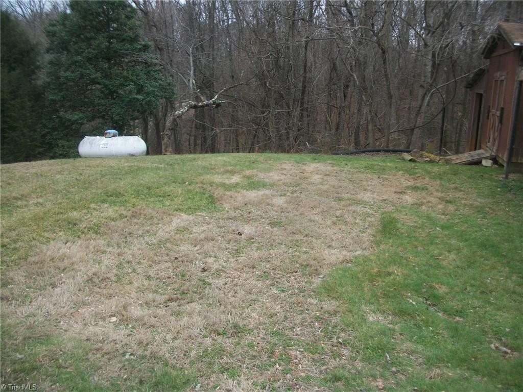 110 Via Ave, Stuart, VA 24171 photo 6