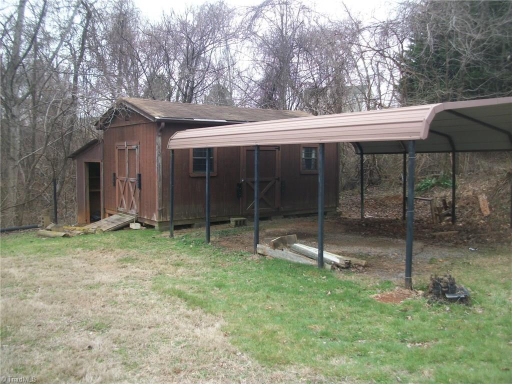 110 Via Ave, Stuart, VA 24171 photo 8