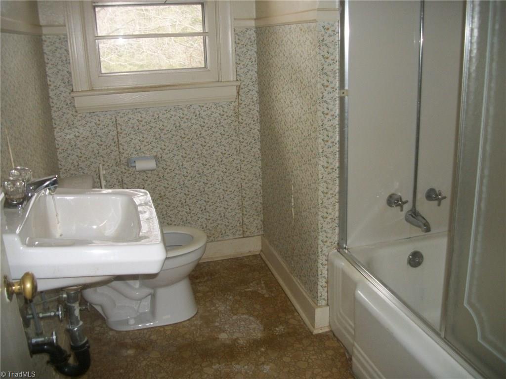 110 Via Ave, Stuart, VA 24171 photo 12