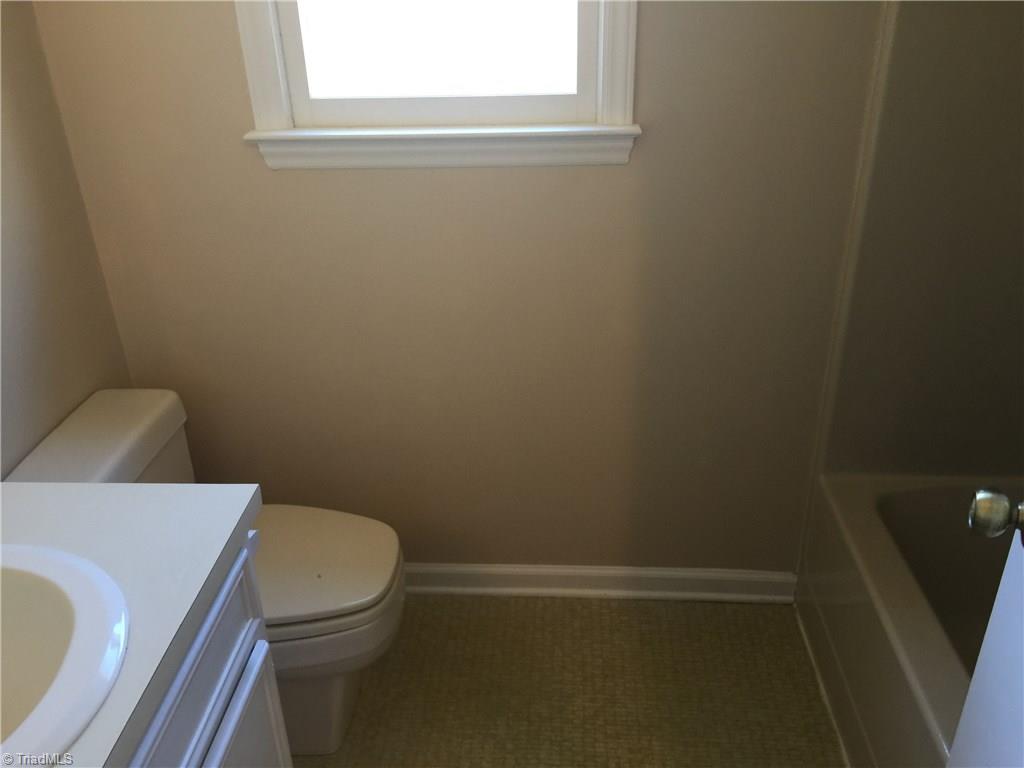 838 Meadowbrook Dr, King, NC 27021 photo 17