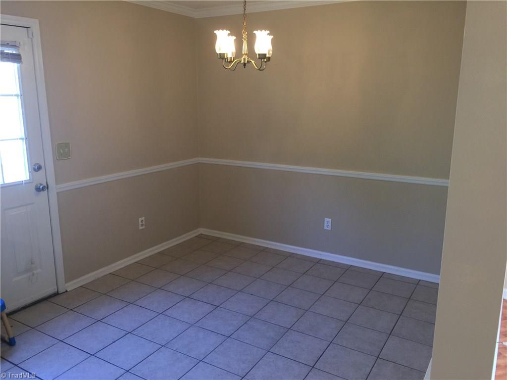 838 Meadowbrook Dr, King, NC 27021 photo 9