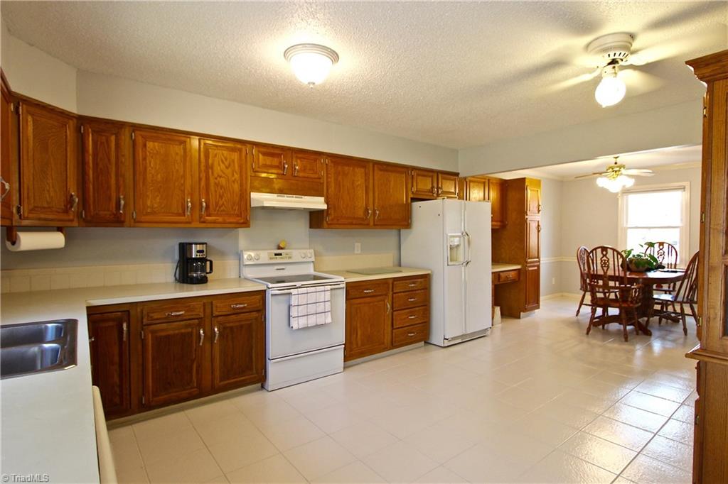 200 Epping Rd, Clemmons, NC 27012 photo 7
