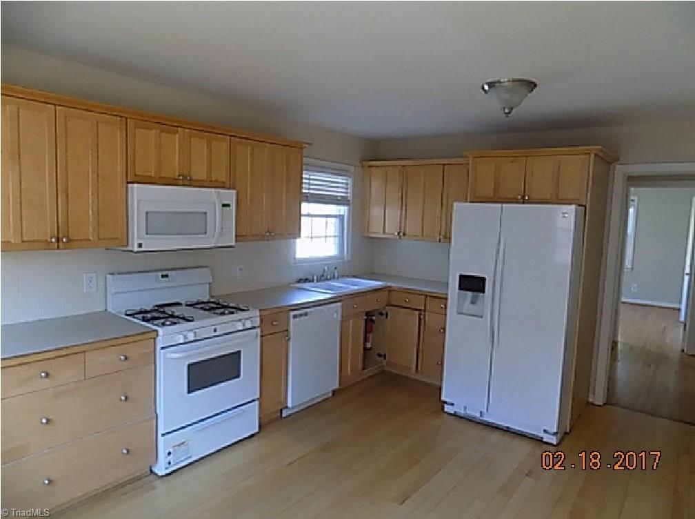 237 E Parkway Ave, High Point, NC 27262 photo 2