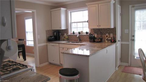 4207 Beacon Ridge Dr, High Point, NC 27265 photo 6