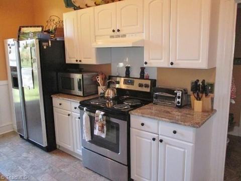 117 10th St, Spencer, NC 28159 photo 3