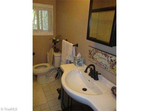 117 10th St, Spencer, NC 28159 photo 9