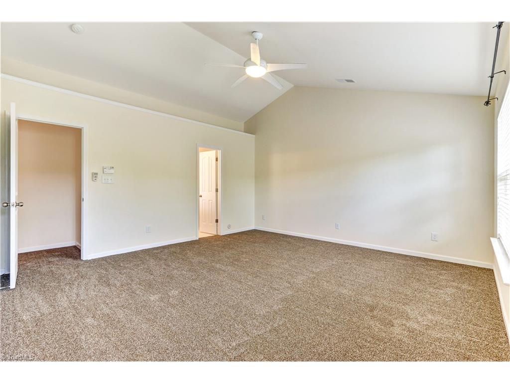 2139 Cliffvale Dr, High Point, NC 27262 photo 14
