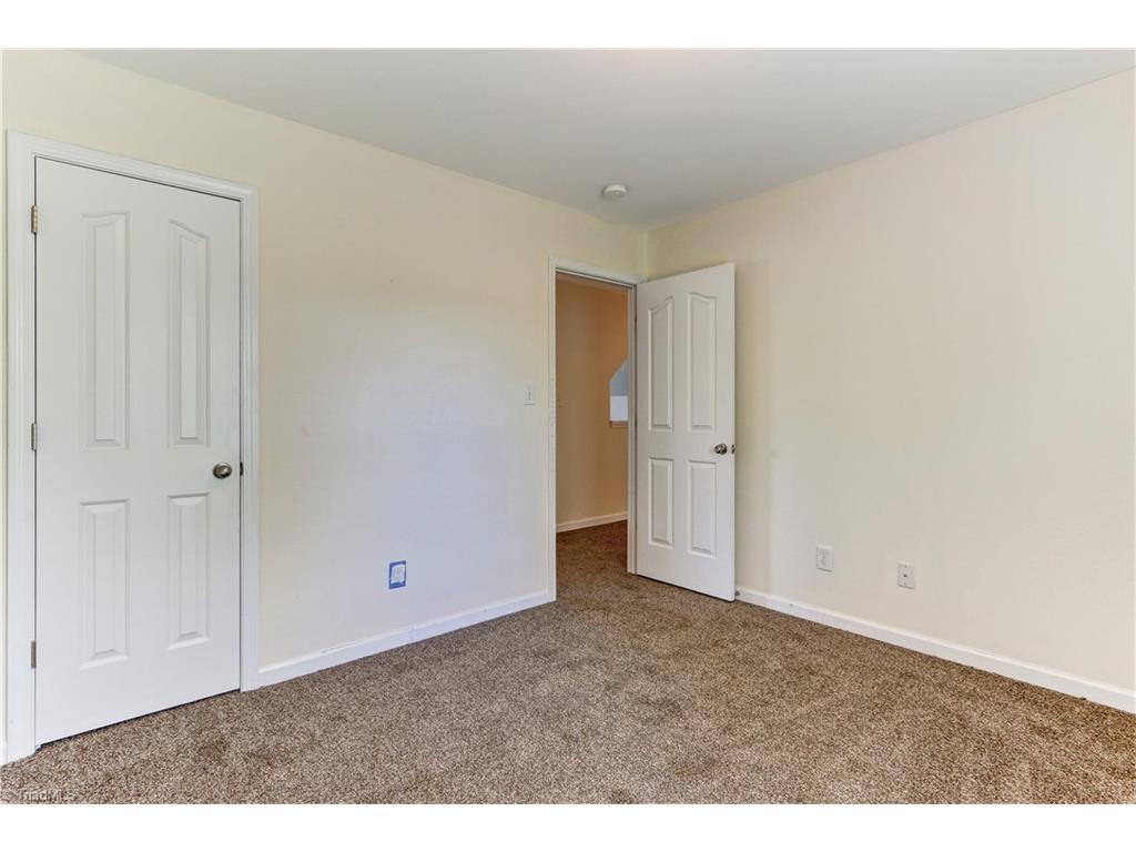 2139 Cliffvale Dr, High Point, NC 27262 photo 20