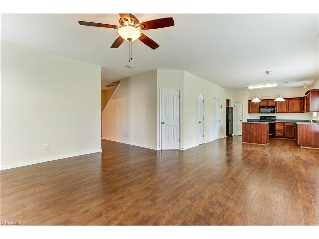 2139 Cliffvale Dr, High Point, NC 27262 photo 6