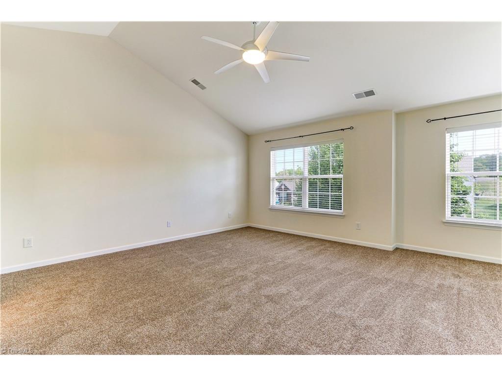 2139 Cliffvale Dr, High Point, NC 27262 photo 13