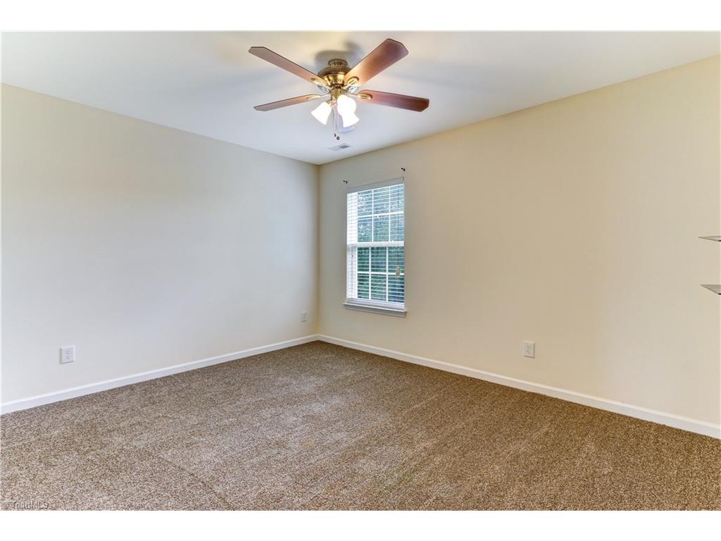 2139 Cliffvale Dr, High Point, NC 27262 photo 22