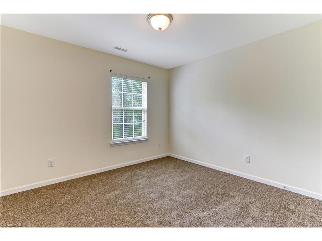 2139 Cliffvale Dr, High Point, NC 27262 photo 19