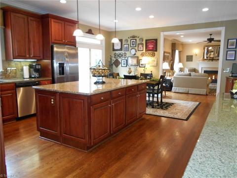 1206 Devlin Ct, High Point, NC 27262 photo 5