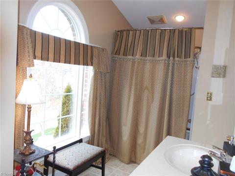 1206 Devlin Ct, High Point, NC 27262 photo 20