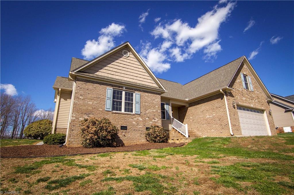 2951 Clear Ridge Dr, Trinity, NC 27370 photo 3