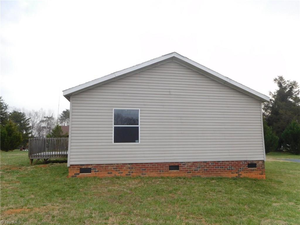4629 Roundleaf Rd, Ramseur, NC 27316 photo 3