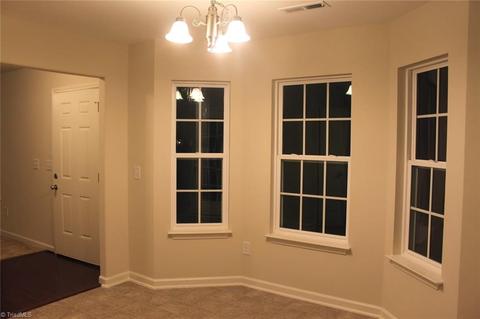 457 Sandybrooke Dr, High Point, NC 27265 photo 3