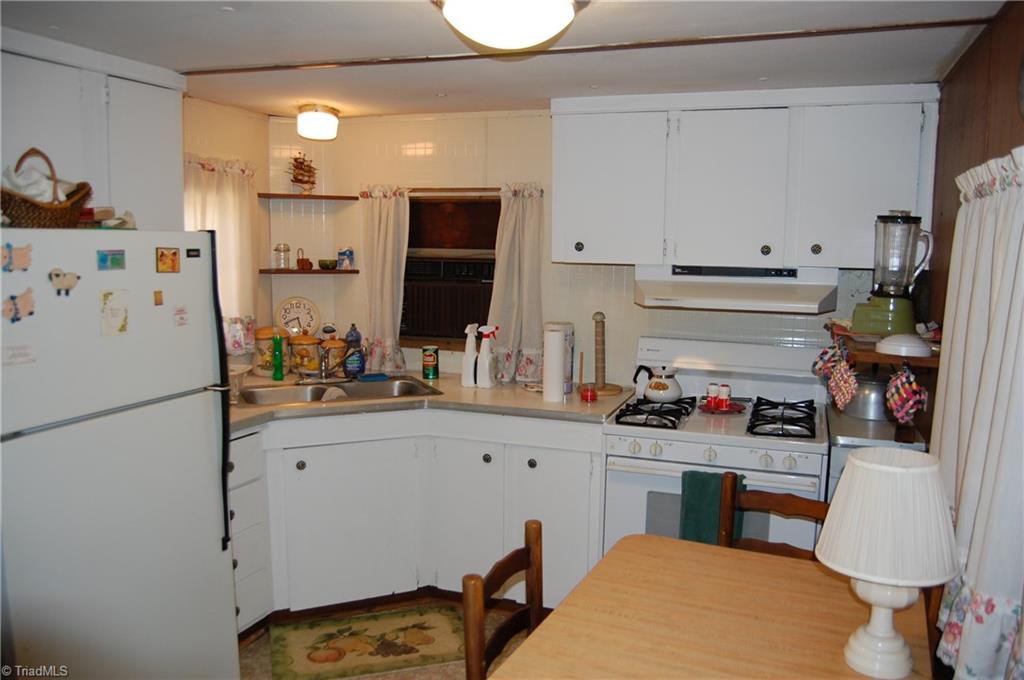 648 Traphill Mill Rd, Traphill, NC 28685 photo 15