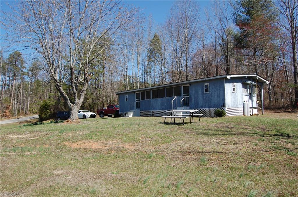 648 Traphill Mill Rd, Traphill, NC 28685 photo 11