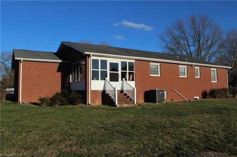 1122 Perch Rd, Pinnacle, NC 27043 photo 7