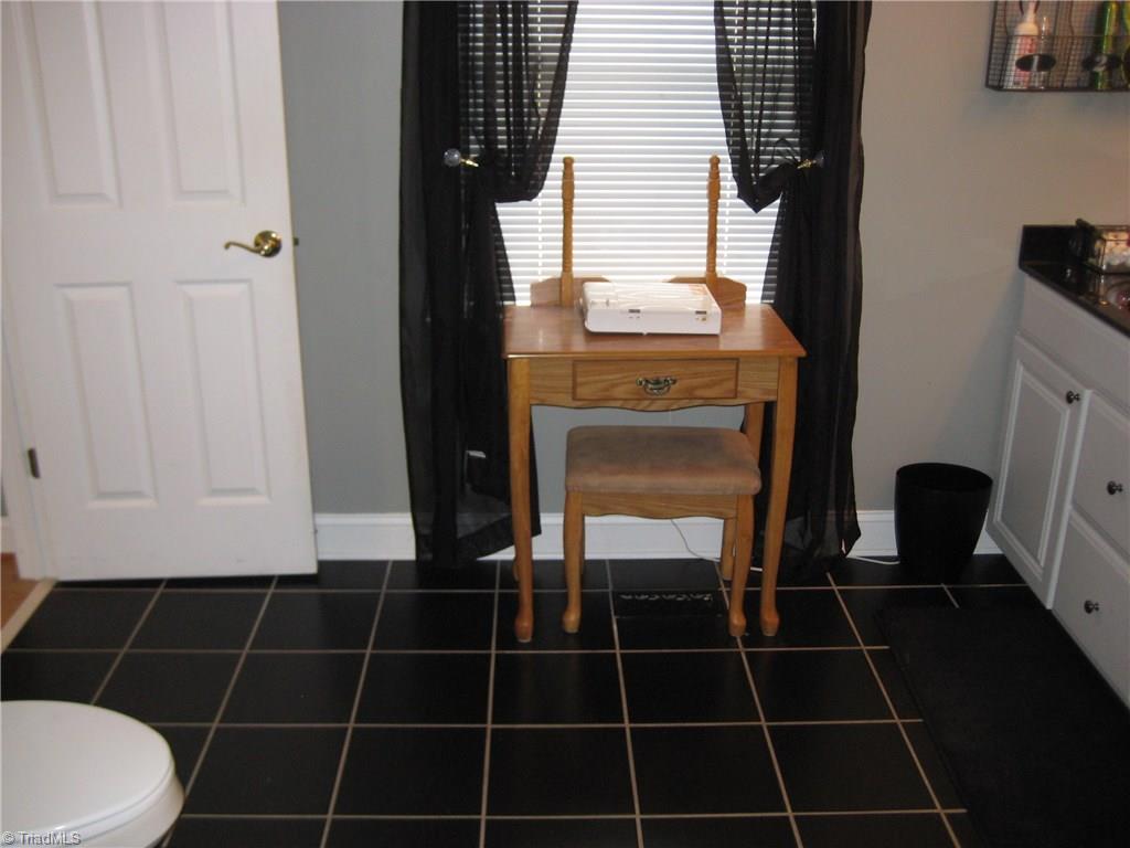 8133 Hampton Rd, Clemmons, NC 27012 photo 15