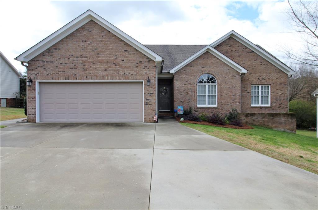 2446 Willard Rd, High Point, NC 27265 photo 1