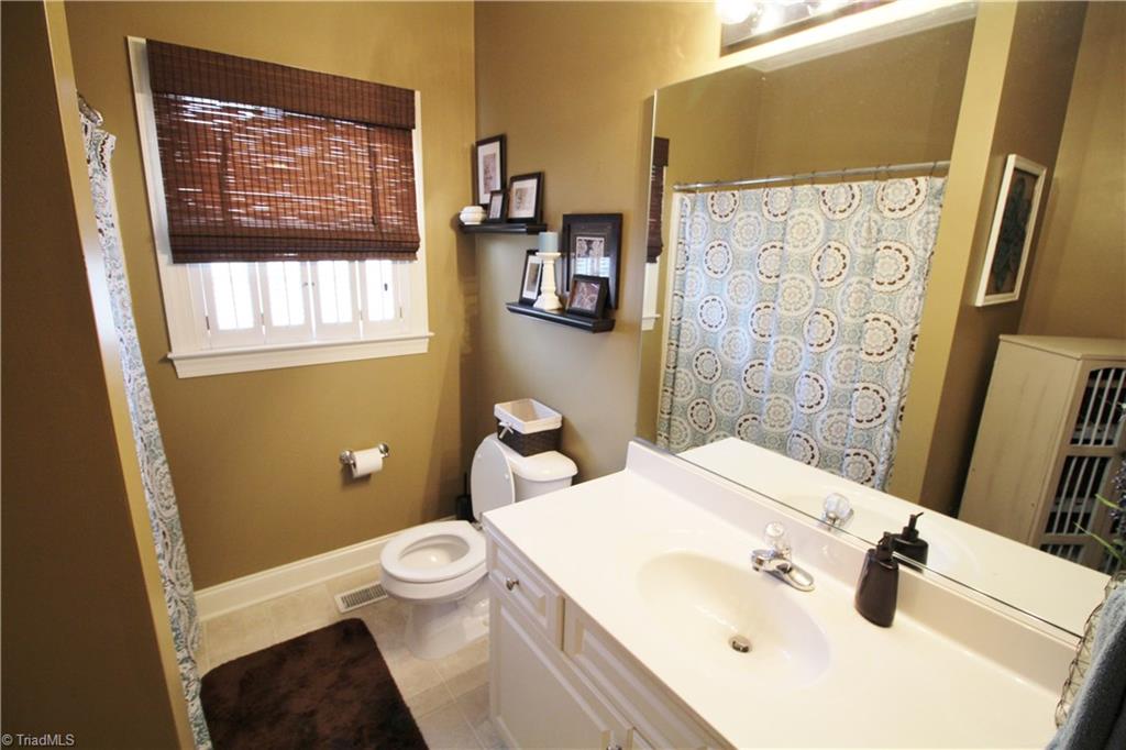 2446 Willard Rd, High Point, NC 27265 photo 16