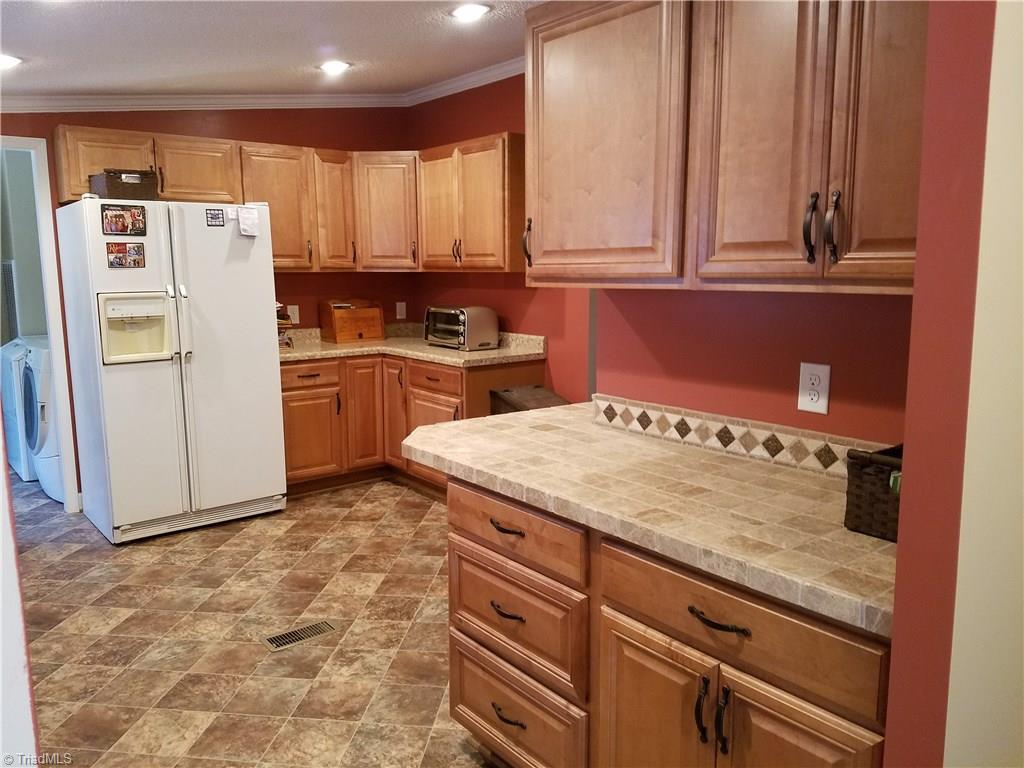 344 Prison Camp Rd, Dobson, NC 27017 photo 14