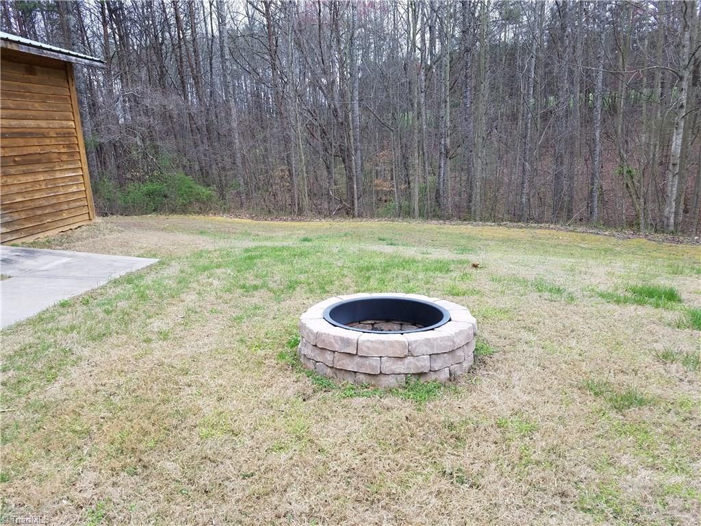 344 Prison Camp Rd, Dobson, NC 27017 photo 9
