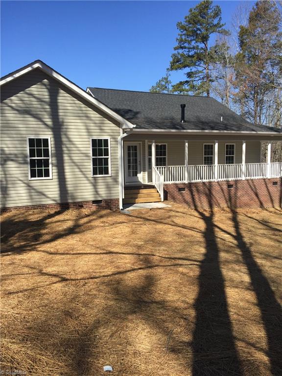 4811 Whisper Oak Dr, Trinity, NC 27370 photo 3