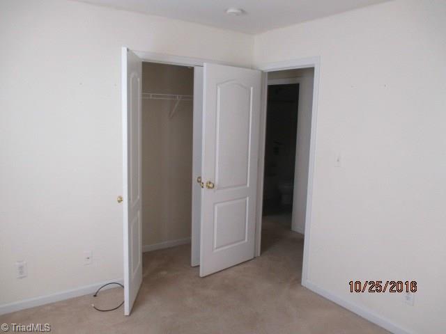 835 Pine Circle Dr, High Point, NC 27265 photo 4