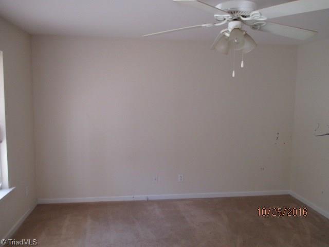 835 Pine Circle Dr, High Point, NC 27265 photo 9