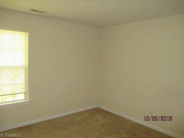 835 Pine Circle Dr, High Point, NC 27265 photo 7