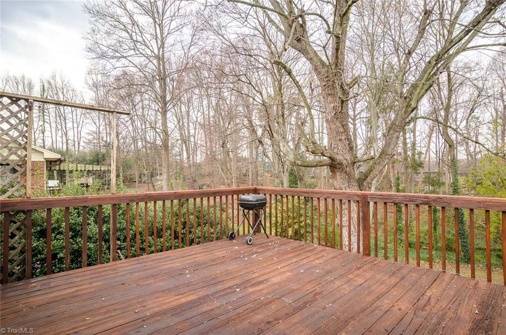 2301 Dover Pl, High Point, NC 27265 photo 21