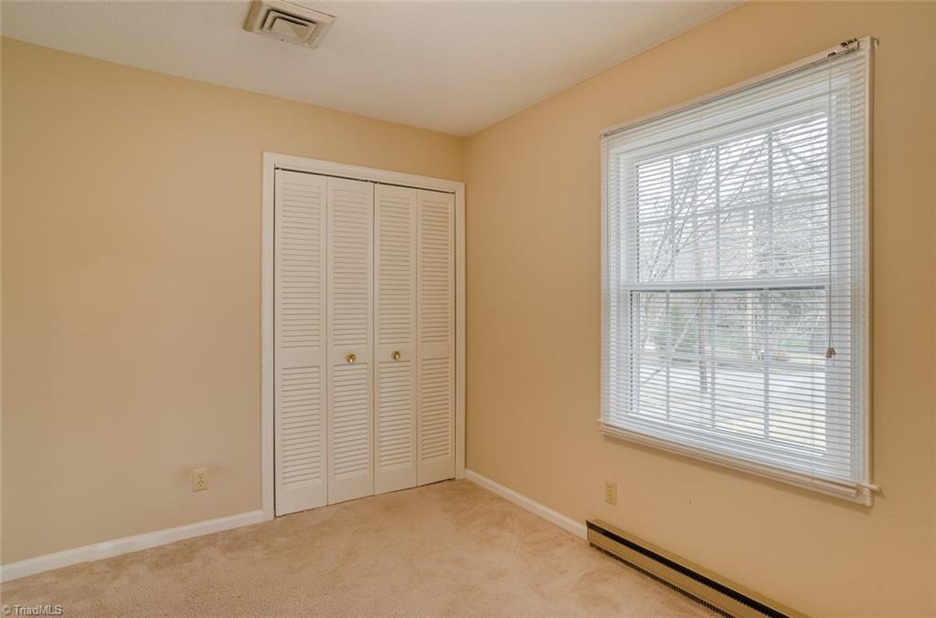2301 Dover Pl, High Point, NC 27265 photo 15