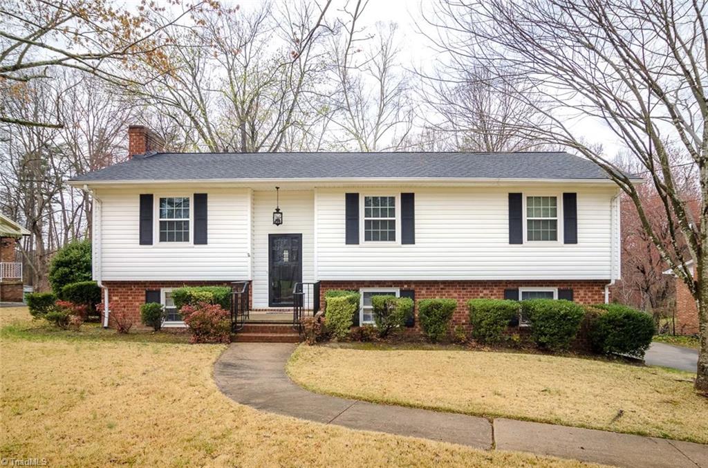 2301 Dover Pl, High Point, NC 27265 photo 3