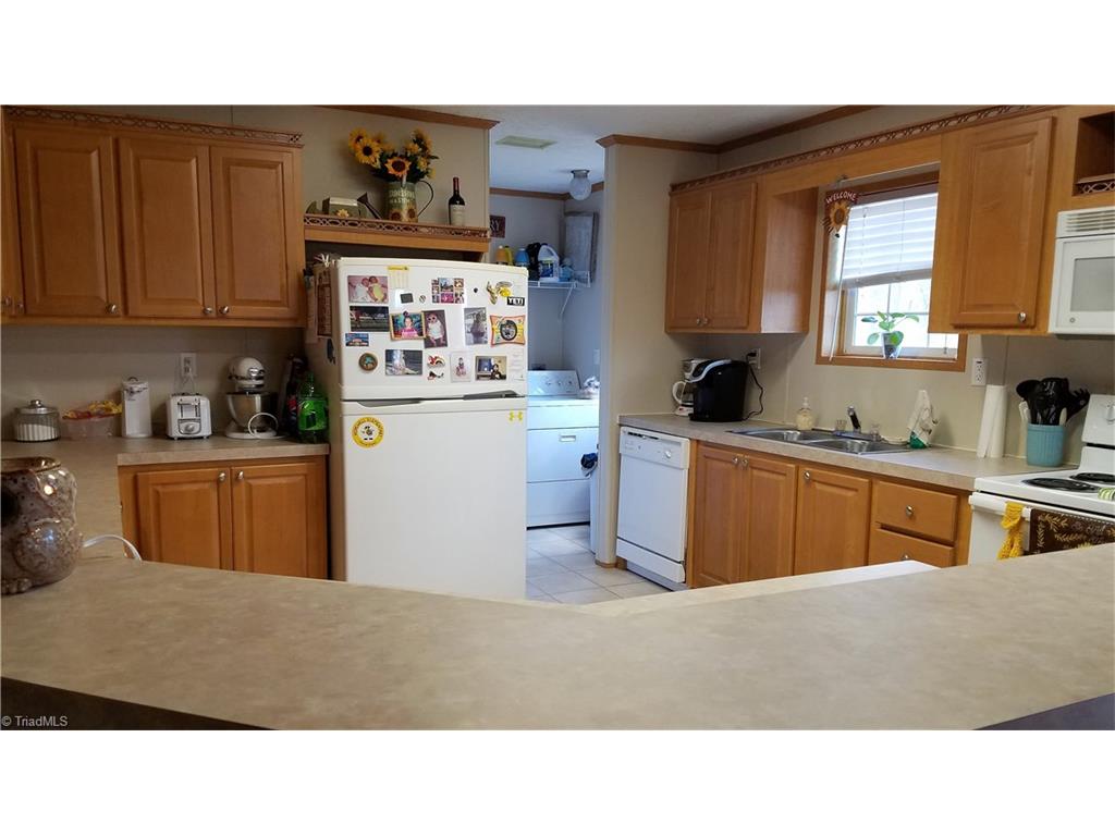 2830 Eagle Point Dr, Trinity, NC 27370 photo 13