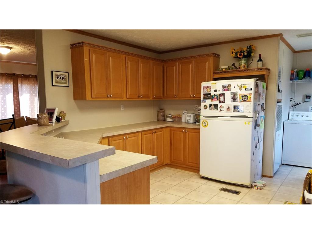 2830 Eagle Point Dr, Trinity, NC 27370 photo 14