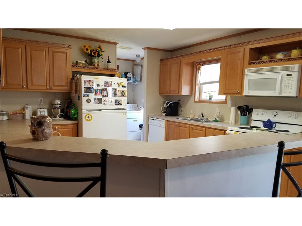 2830 Eagle Point Dr, Trinity, NC 27370 photo 15
