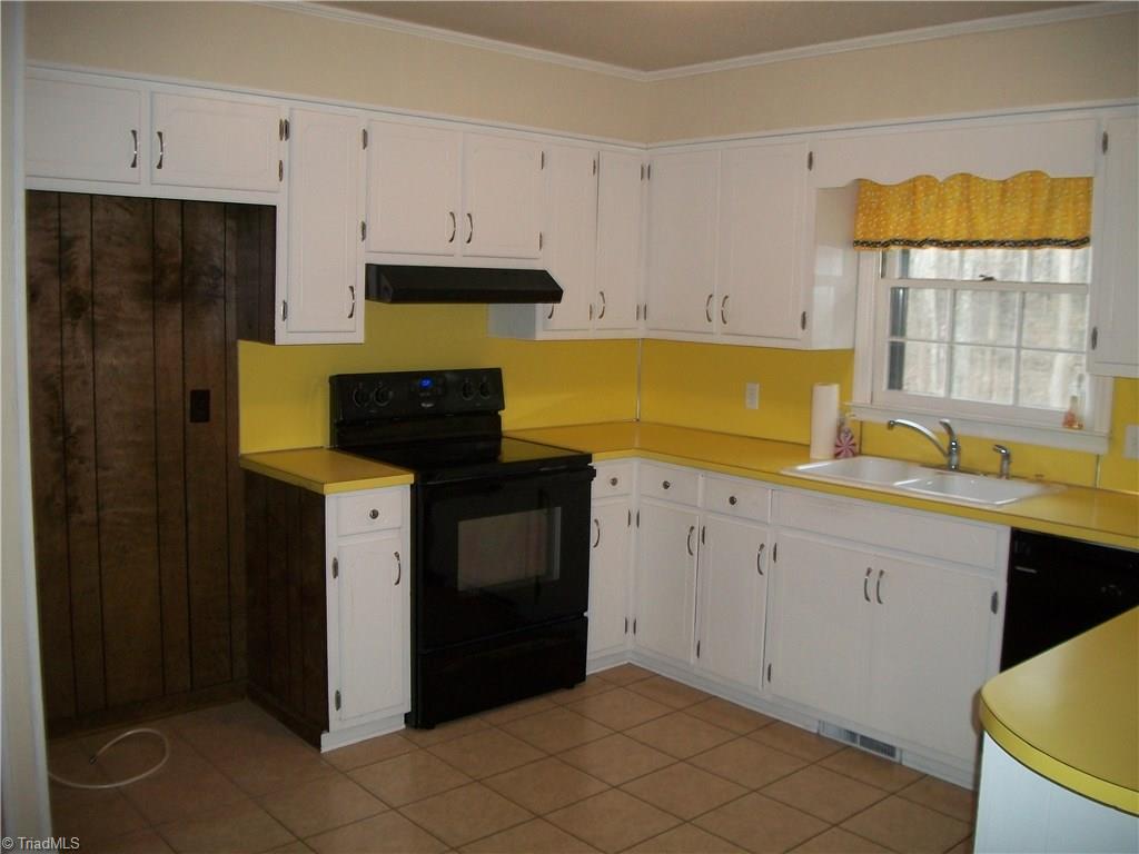 6741 Erik Dr, Trinity, NC 27370 photo 14