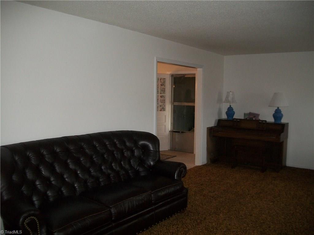 6741 Erik Dr, Trinity, NC 27370 photo 3
