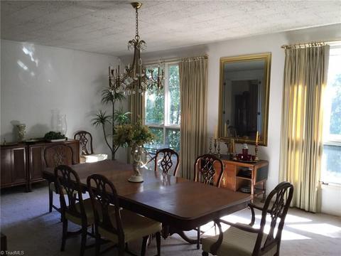 217 Spring St, Thomasville, NC 27360 photo 6