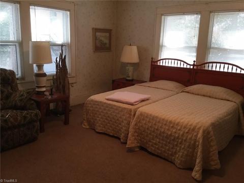 217 Spring St, Thomasville, NC 27360 photo 14